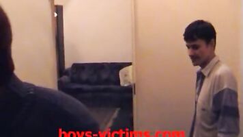 Rough sex of amateur twinks and hunks as they engage in thrilling action.